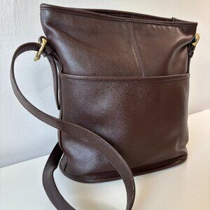 Vintage Coach bag (style G6C-4153)